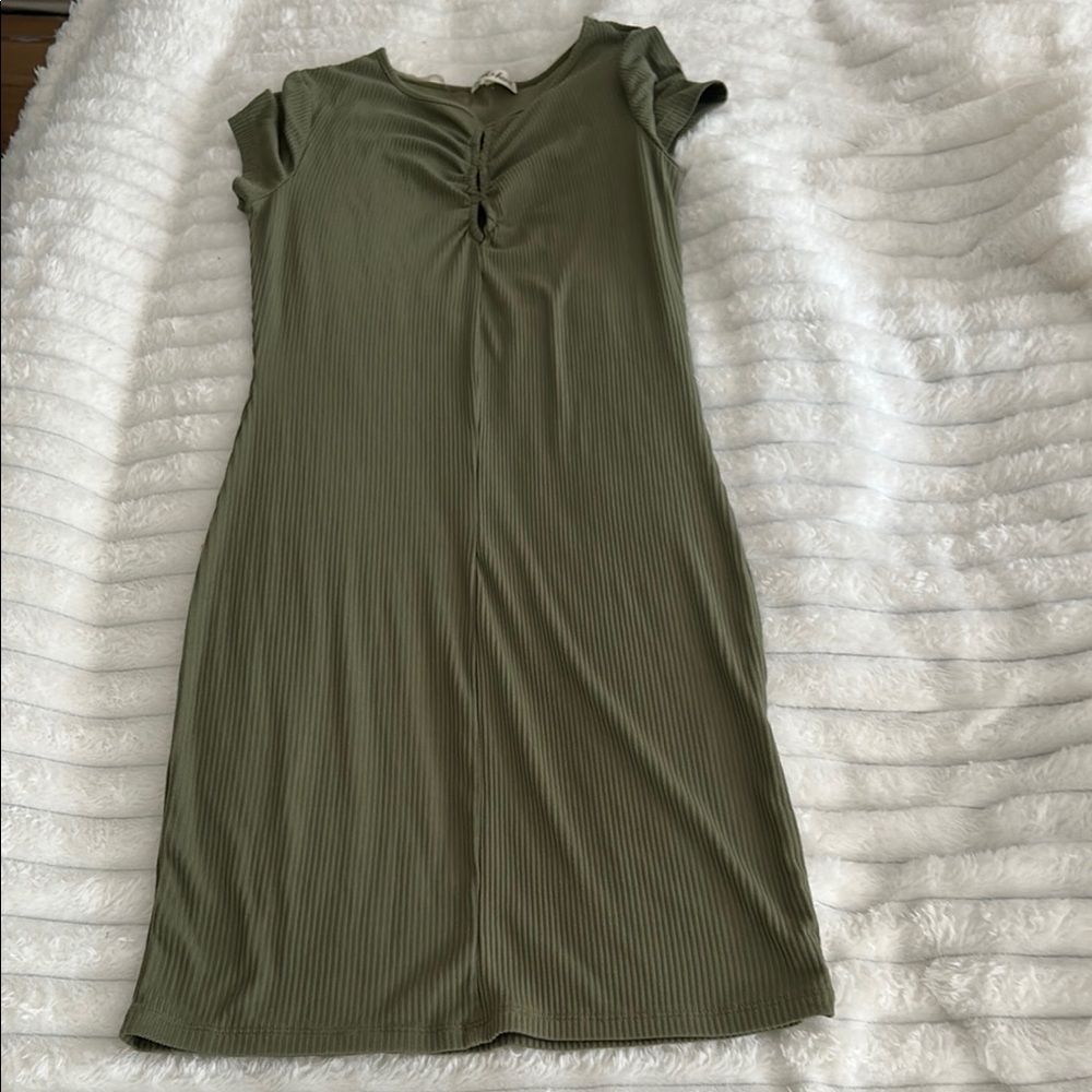 Derek Heart Green Crew Neck Sheath Midi Dress